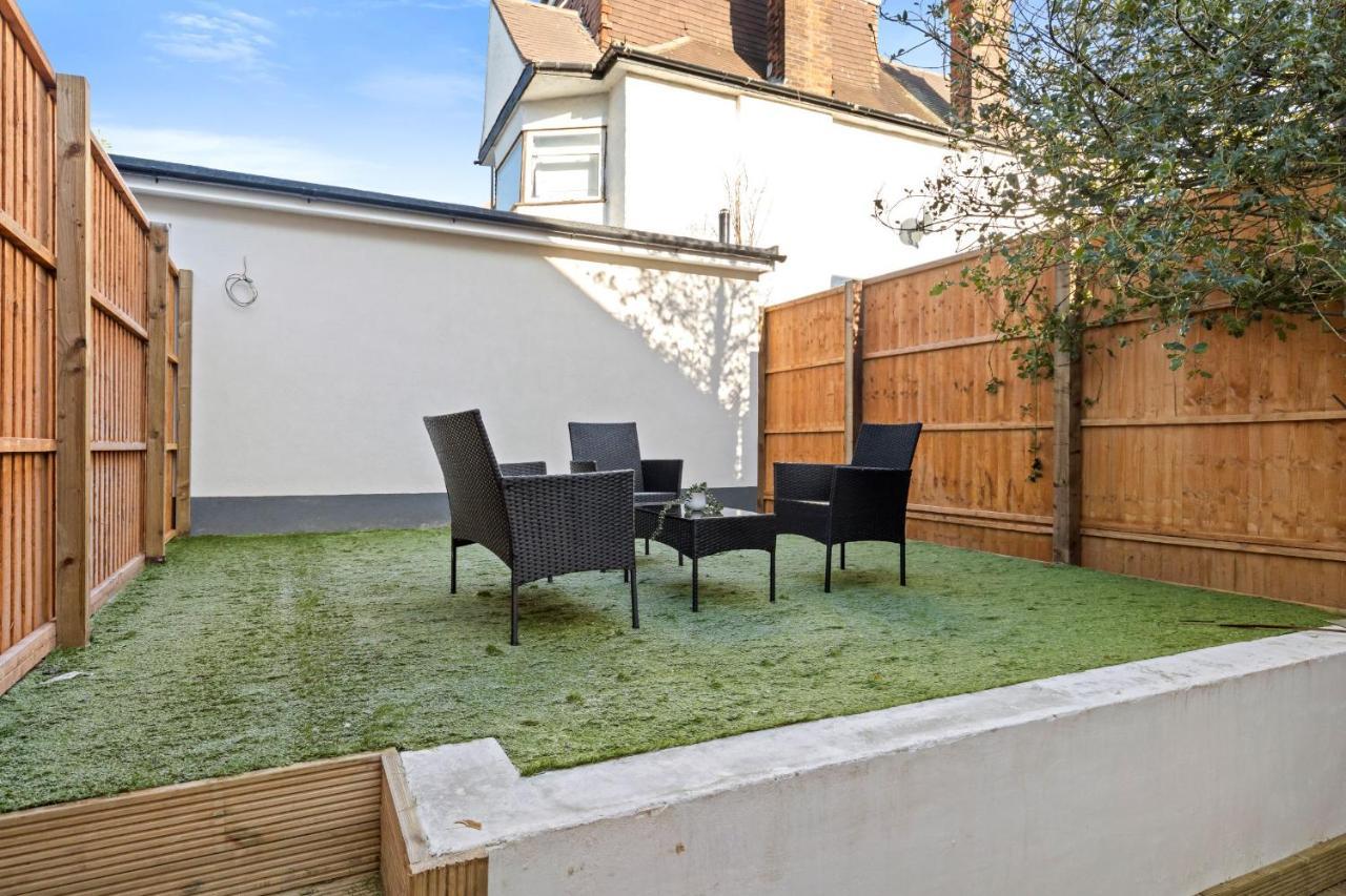 Apartamento Star London Vivian Avenue 2-Bed Retreat With Garden The Hyde Exterior foto