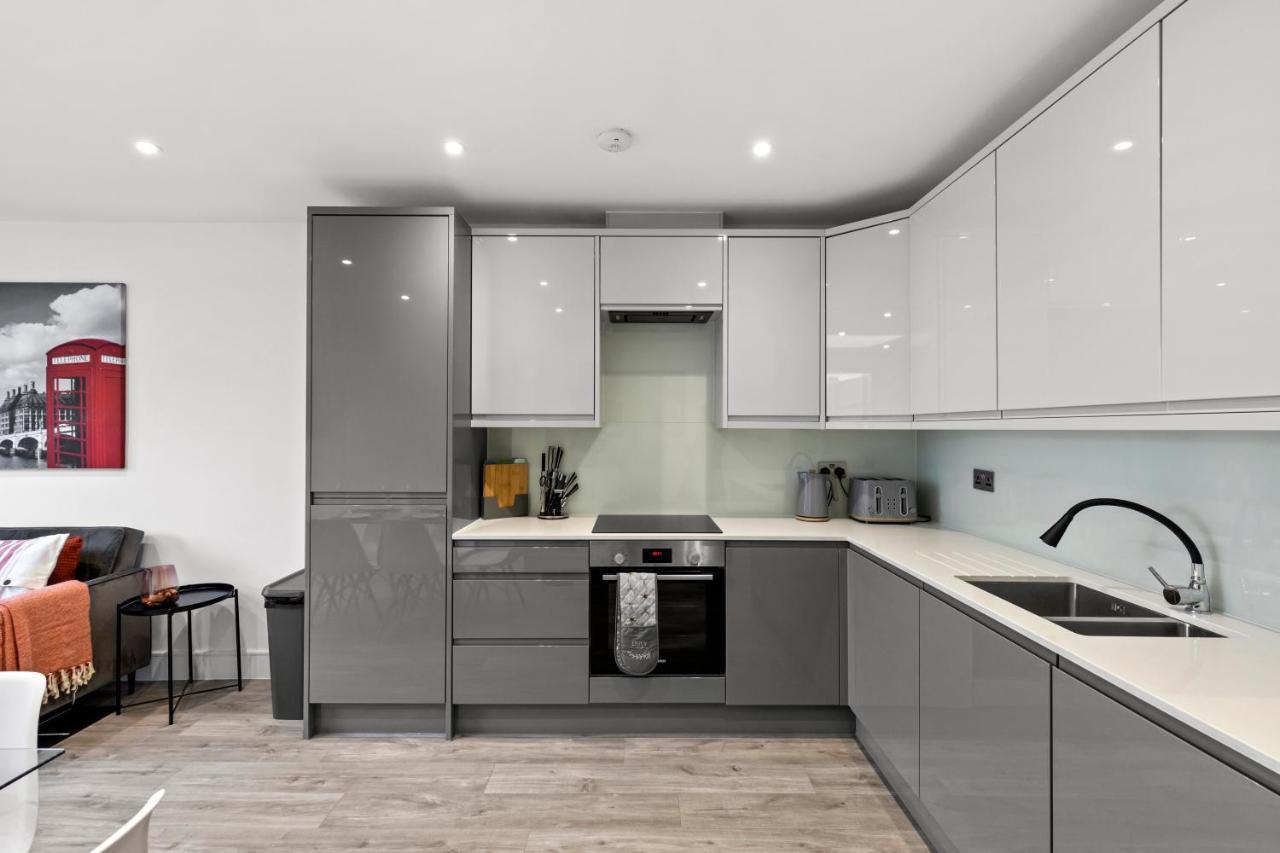 Apartamento Star London Vivian Avenue 2-Bed Retreat With Garden The Hyde Exterior foto