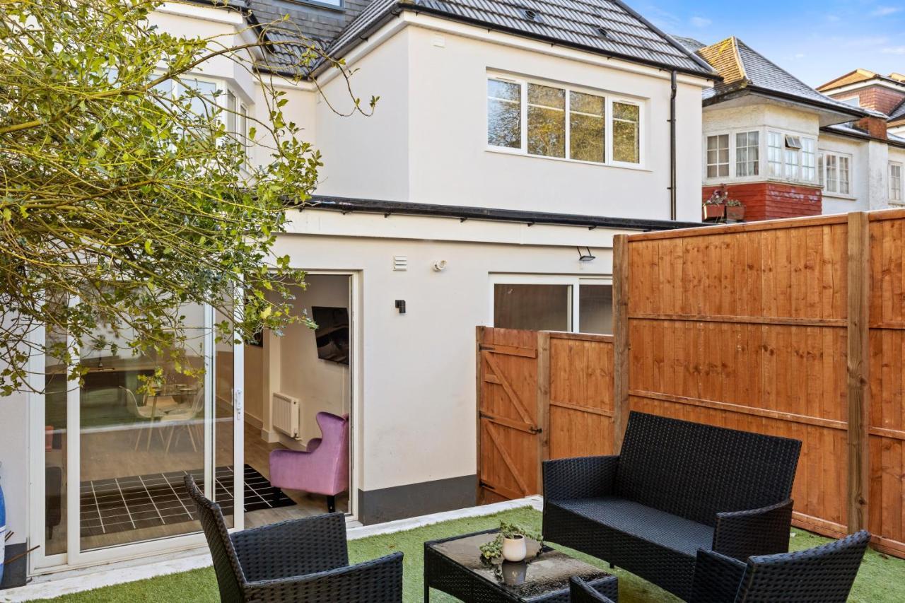 Apartamento Star London Vivian Avenue 2-Bed Retreat With Garden The Hyde Exterior foto
